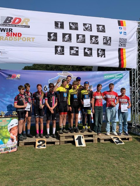 Mountainbiker des Ammersee-Gymnasiums werden Deutscher Meister